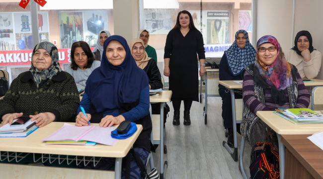 Okuma-yazma kursuna büyük ilgi