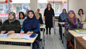Okuma-yazma kursuna büyük ilgi