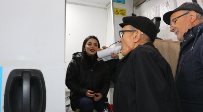 Soma 'da hava kiriği ile mücadele eden vatandaşlara ücretsiz solunum fonksiyon testi 