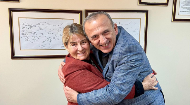 TSO Başkanı Yılmaz Elginkan vakfı yönetim kurulu başkanı  Akçen'i ziyaret etti