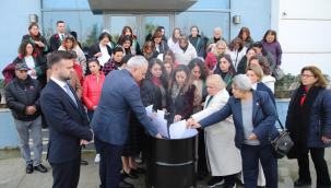 Yargıtay Cumhuriyet Başsavcılığı'nın Gültekin kararını yakarak protesto ettiler
