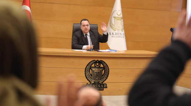 12 noktada her gün 5000 kişiye yemek dağıttıklarını belirten başkan Dutlulu''kimse yatağına aç girmesin diye çalışıyoruz''