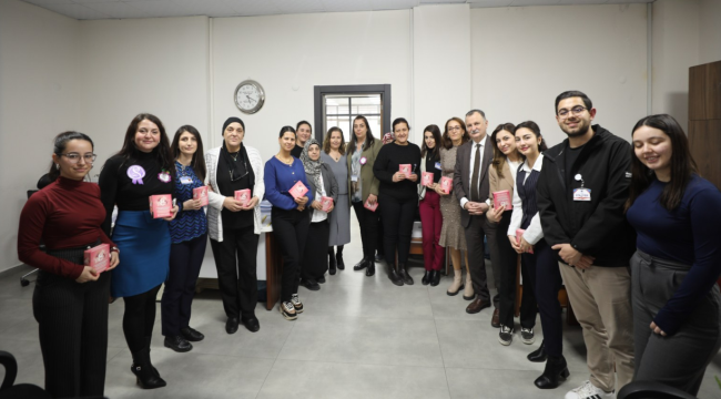 Başkan Balaban çalışan personelin kadınlar gününü kutladı