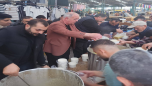 Başkan Bulgay pazarcı esnafıyla iftar yaptı