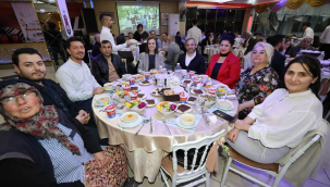 Başkan Durbay mesai arkadaşlarına iftar verdi