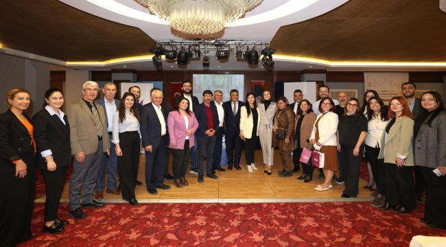 Başkan Durbay muhtarlarla iftarda bir araya geldi