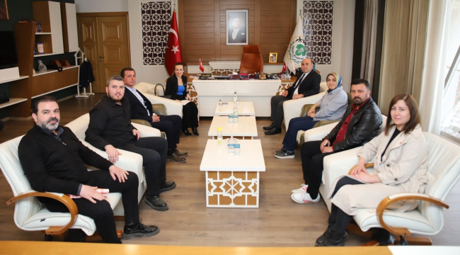 Başkan Özalper Sarıgöl belediye başkanı Akdeniz'i ziyaret etti