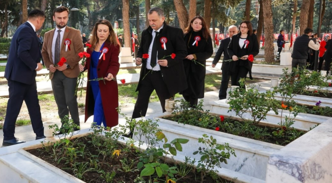 Çanakkale zaferi ve şehitleri anma günü nde şehitlik ziyaret edildi