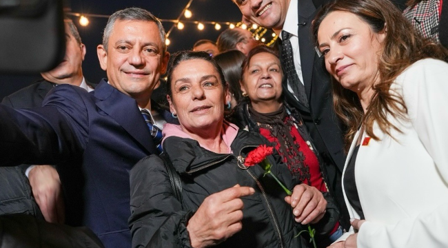 CHP lideri iftarını Manisa'da açtı