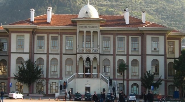 CHP mitingine saatler kala Manisa Valiliği'nden yasak geldi