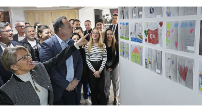 Çocuk gözüyle İmamoğlu sergisi açıldı