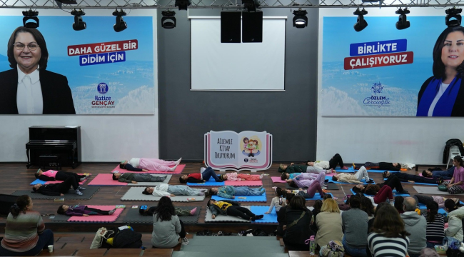 Didim'de çocuklar birlikte okudu paylaştı ve yoga yaptı