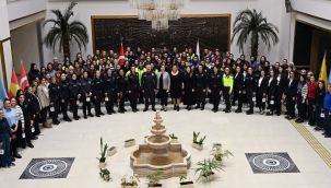 Emniyet müdürlüğünde 8 mart kutlaması