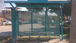 Gölmarmara'da yolcu bekleme duraklar tamamlandı