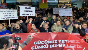 İmamoğlu için Manisa'lılar sokağa döküldü