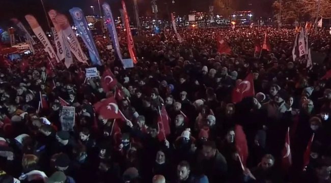 İmamoğlu protestoları sonrası Ankara ve İstanbul'da ev baskınları: çok sayıda gözaltı var