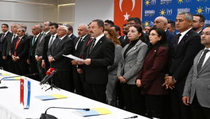 İYİ partili 81 il başkanından İmamoğlu'na destek