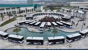 İzmir'de ulaşım şimdi daha kolay:belediye 41 yeni otobüsle ulaşımı rahatlattı