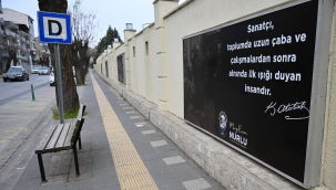 Kaldırılan Atatürk panoları,yeniden monte edildi