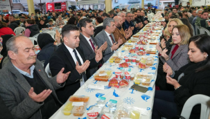 Kırkağaç'ta vatandaşlar büyükşehir iftarına katıldı