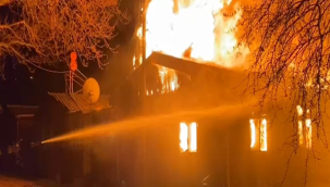 Mudanya'da yangın felaketi 18 ev kül oldu