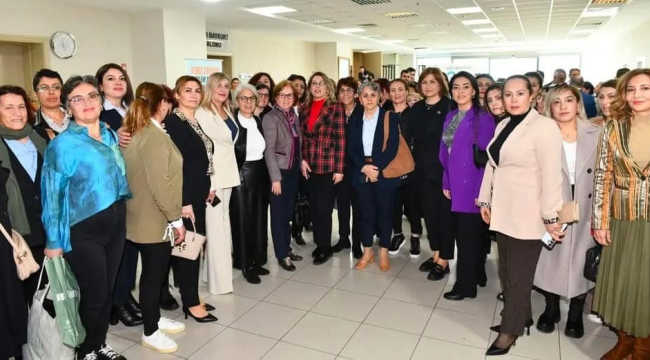 Muhteşem "ADI KADIN" belgeseli gösterimi İzmir'de yapıldı