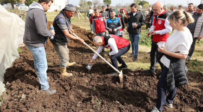  Pamuk ve bağ üreticilerine yönelik uygulamalı kompost eğitimi