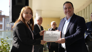 Satranç kursunda başarılı olan kadınlar belgelerini aldı