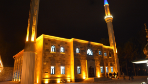 Sultan Abdülhamid han camii ibadete açıldı