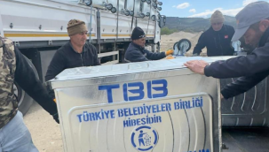 TBB Gölmarmara belediyesine 40 adet çöp konteyneri hibe etti