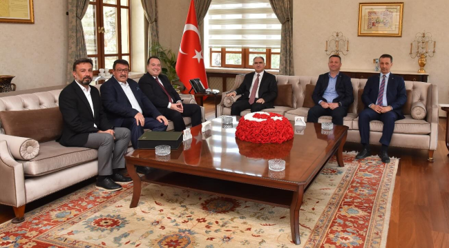 Toplantıda zeytin ve zeytinyağı sektörünün gelişmesi ele alındı