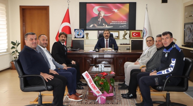 Türk yerel hizmet sendikası yönetimi başkan Dönmez'i ziyaret etti
