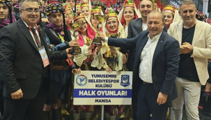  Üç dalda şampiyon olarak kupaları topladı