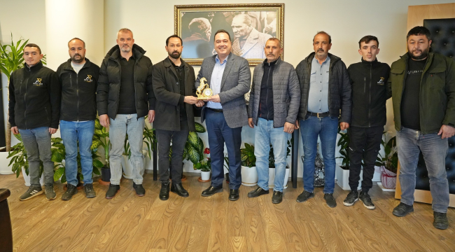 Yörükler atlı cirit spor külübü yöneticileri başkan Dutlulu ile görüştü