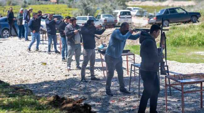 Avcılar attığını vurdu