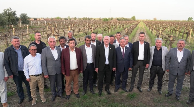 Başkan Bayraktar sahaya indi