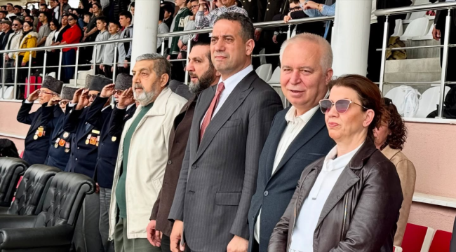 CHP'li Başarır Alaşehir'de yemin törenine katıldı