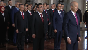 Devlet erkanı 23 Nisan için Anıtkabir'de