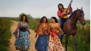 Dünya romanlar günü kutlanıyor