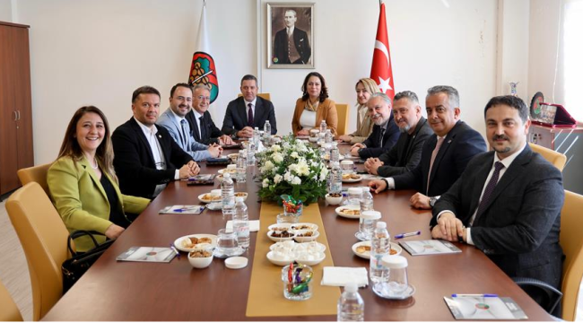 Ege bölgesi 2.baro başkanları toplantısı Manisa'da yapıldı