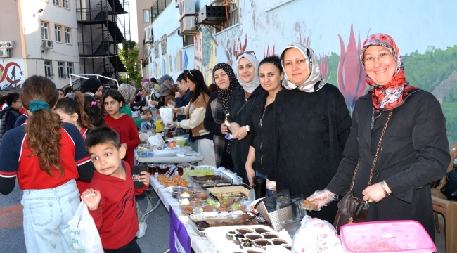 Gazi ilkokulu'nda bahar kermesi düzenlendi
