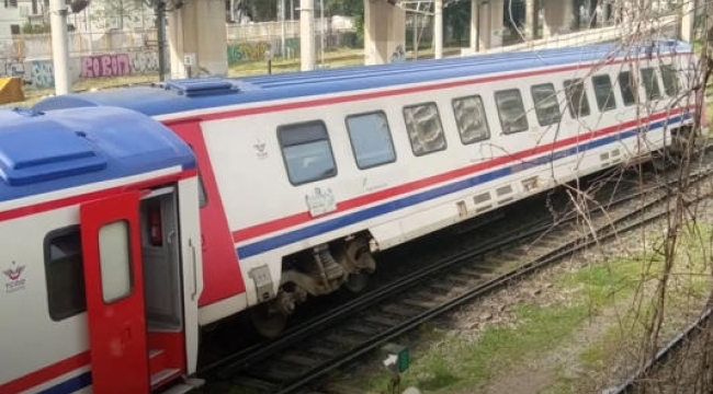 İzmir'de vagon raydan çıktı