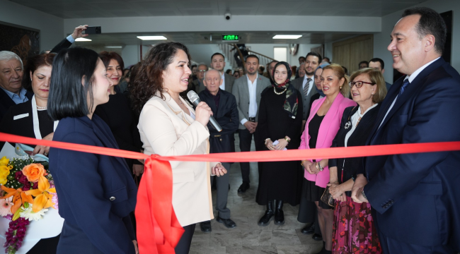 Karakalem resim sergisinin açıldı