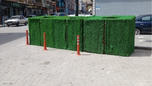 Kırkağaç'da çöp konteynerleri yeşile döndü