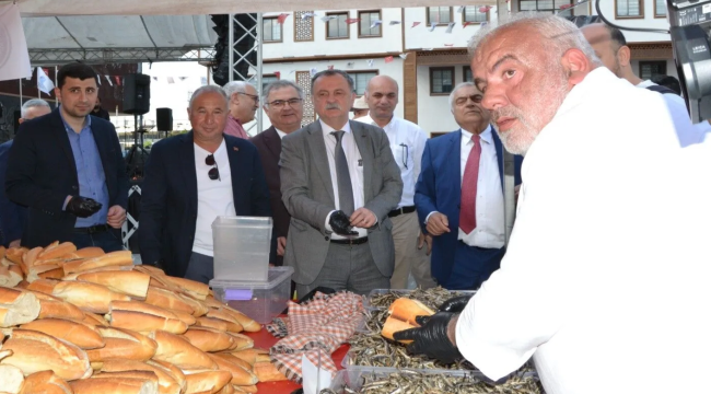 Manisa'lılar hamsiya doydu