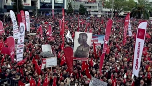 Muhteşem "millet iradesine sahip çıkıyor"mitingi