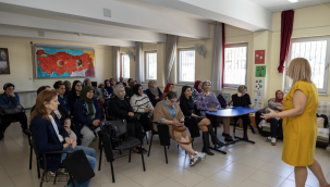 Özel öğrencilerin velilerine danışmanlık ve beslenme semineri