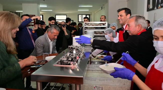 Salihliler kent lokantası açılışına koştu