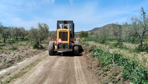 Soma'da ova yolları çiftçiler için yenileniyor
