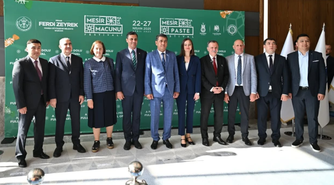 Vali Özkan Manisa'ya gelen yabancı delegasyon ile bir araya geldi